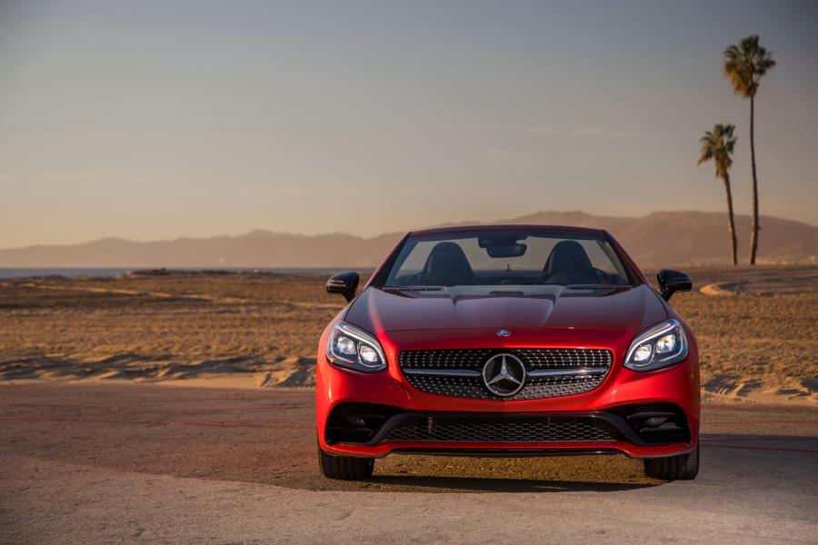  Mercedes-AMG SLC43 2016 года  (NA) (фото 14 из 30)